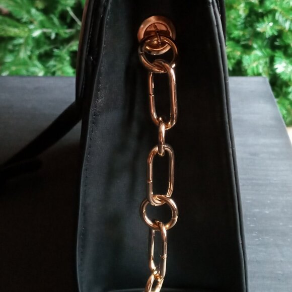 A NEW DAY Gold Details Faux Black Leather Magnetic Top Handle Crossbody Bag - Picture 4 of 16